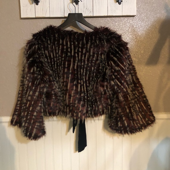 Faux fur coat - Picture 5 of 6